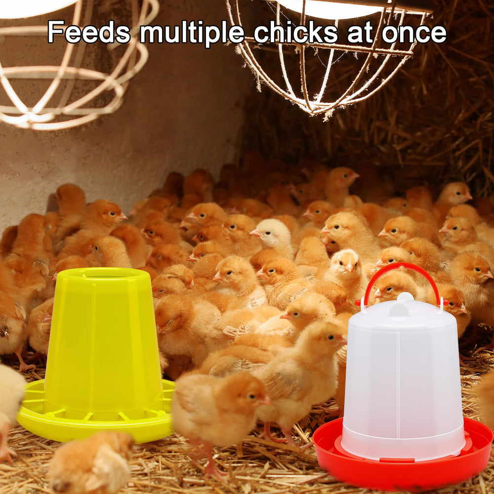 Funnymoom feeder held in hand to show compact 1.5L scale