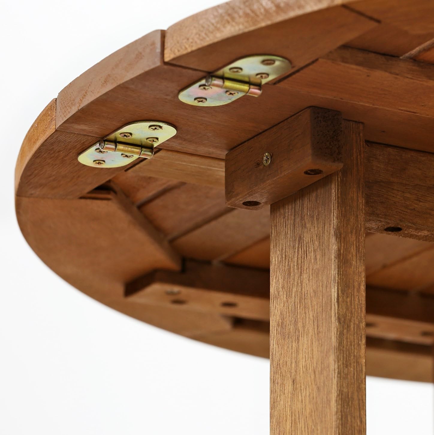 Furinno TIOMAN next to chair demonstrating scale for small patios