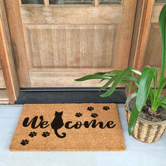 FUXKZJ mat at doorway for size comparison and easy fit reassurance