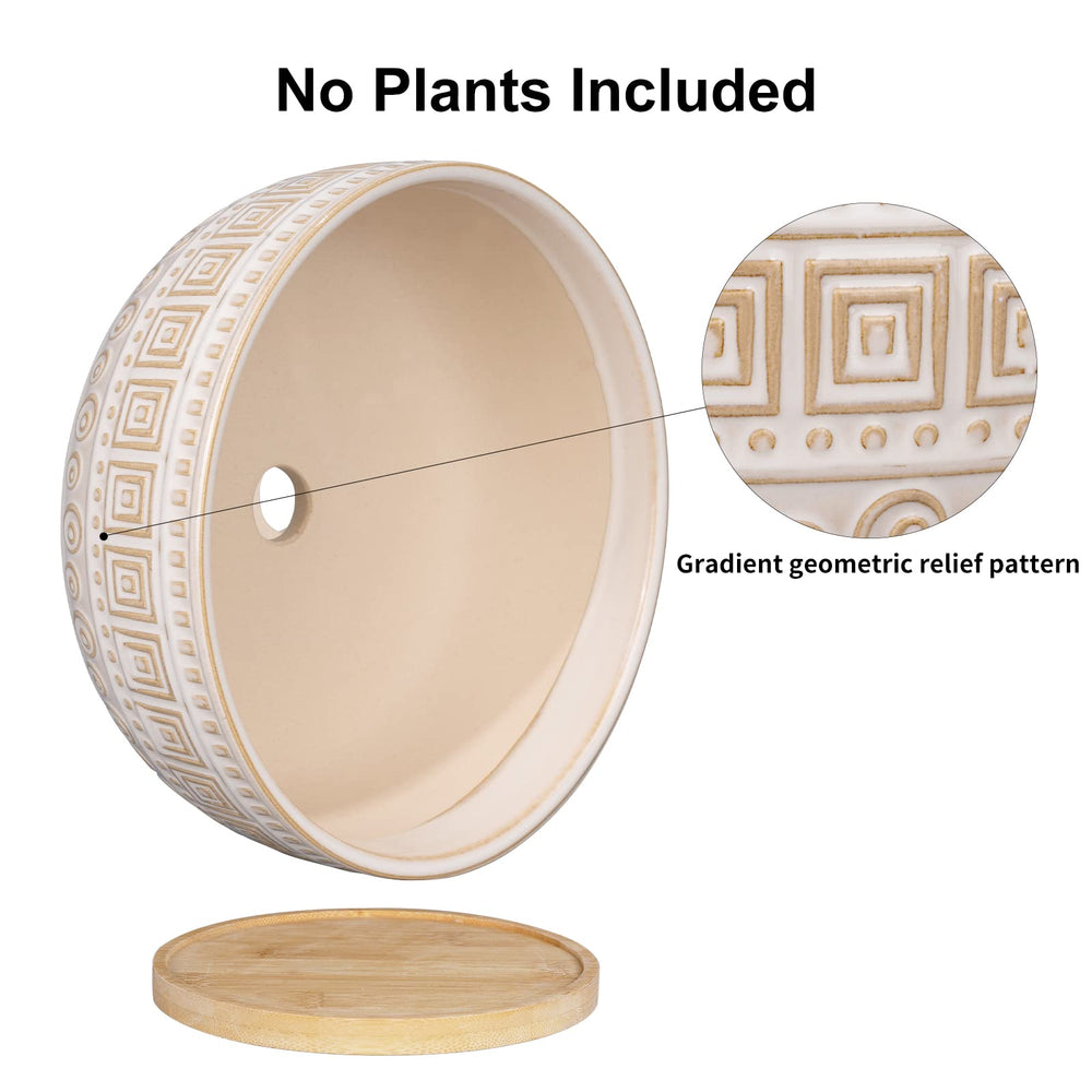 G EPGardening bamboo saucer detail protects furniture and collects runoff water