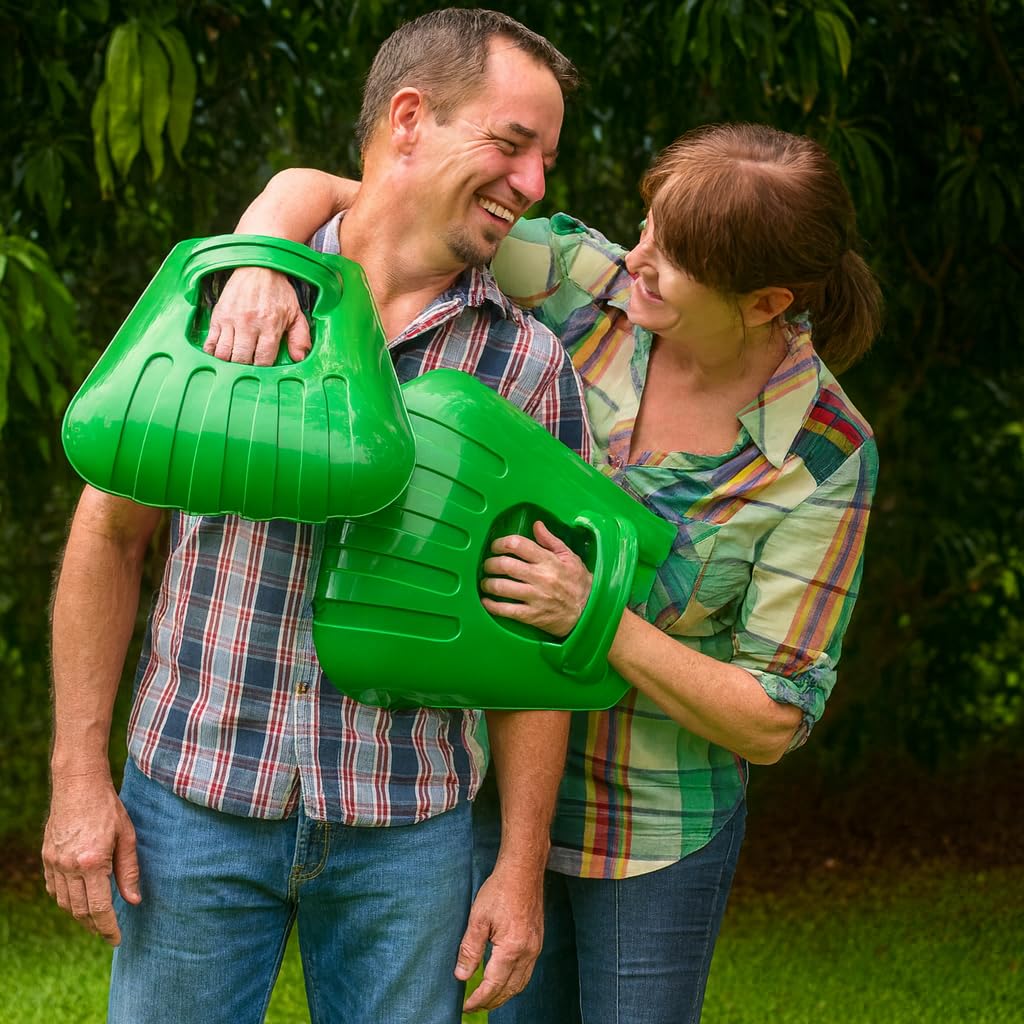 GARDEASE spreading mulch smoothly to speed garden tasks