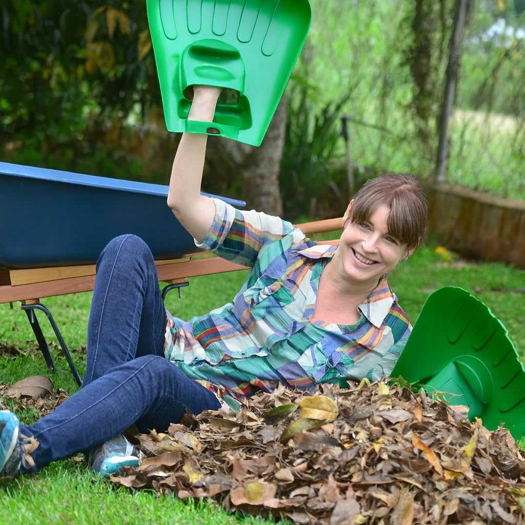 GARDEASE hygienic pet waste pickup with closed scoop protection