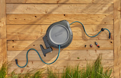 GARDENA close-up of hose texture highlighting kink-resistant power grip