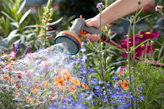 GARDENA multi sprayer grip texture detail for comfortable handling benefit