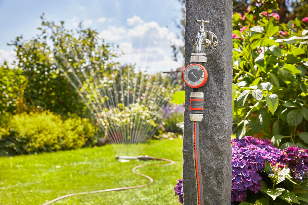 Gardena water timer close-up of rotary knob for quick precise time setting