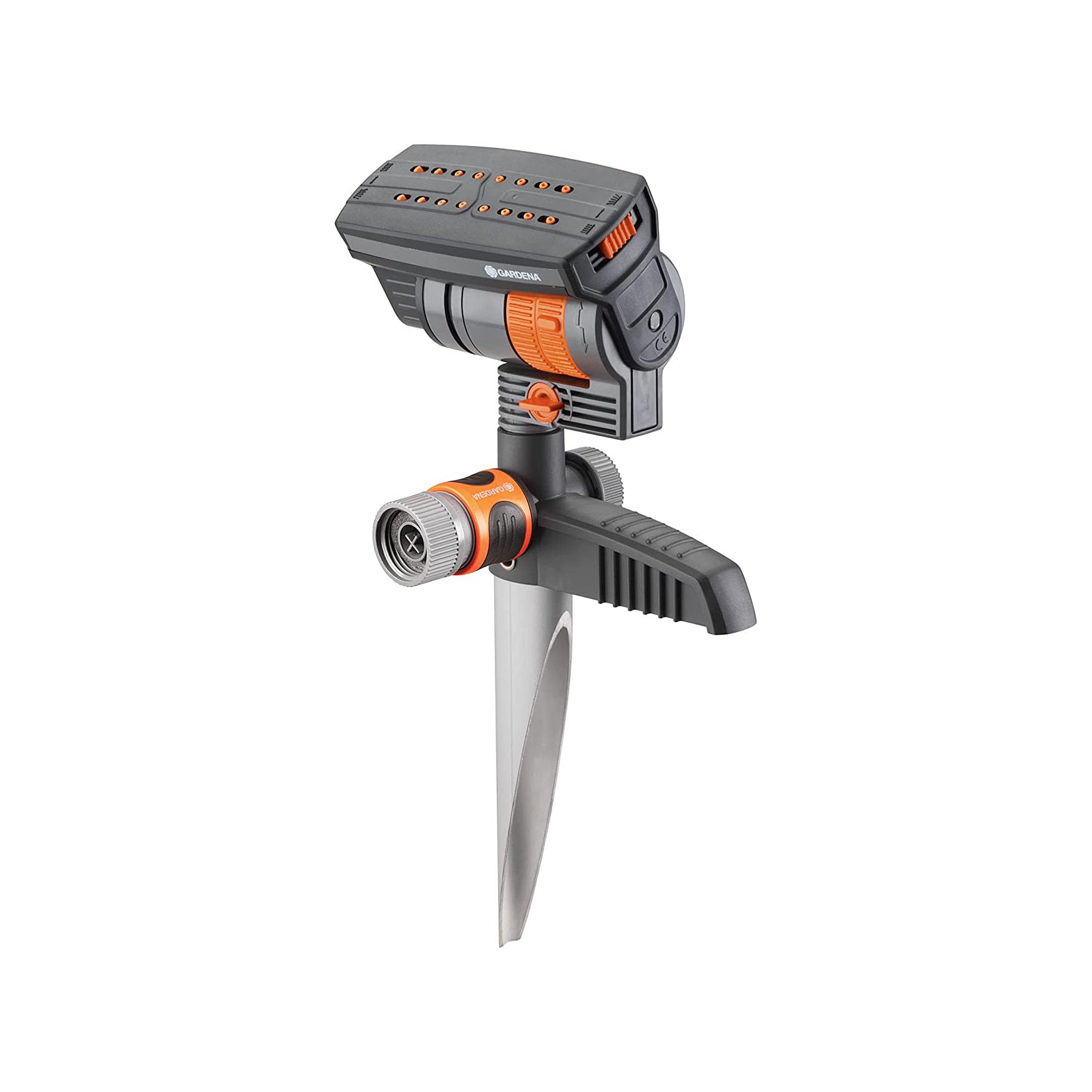 Gardena ZoomMaxx on metal spike front view showing stable placement and precise watering