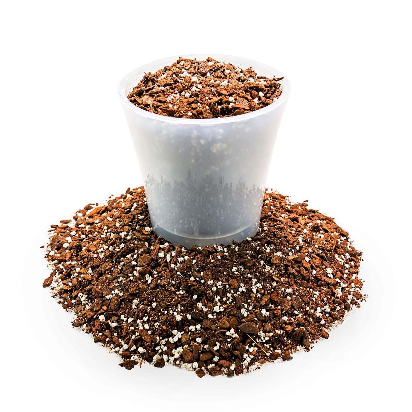 Gardenera bag beside common pot to show 4 quart size and convenience