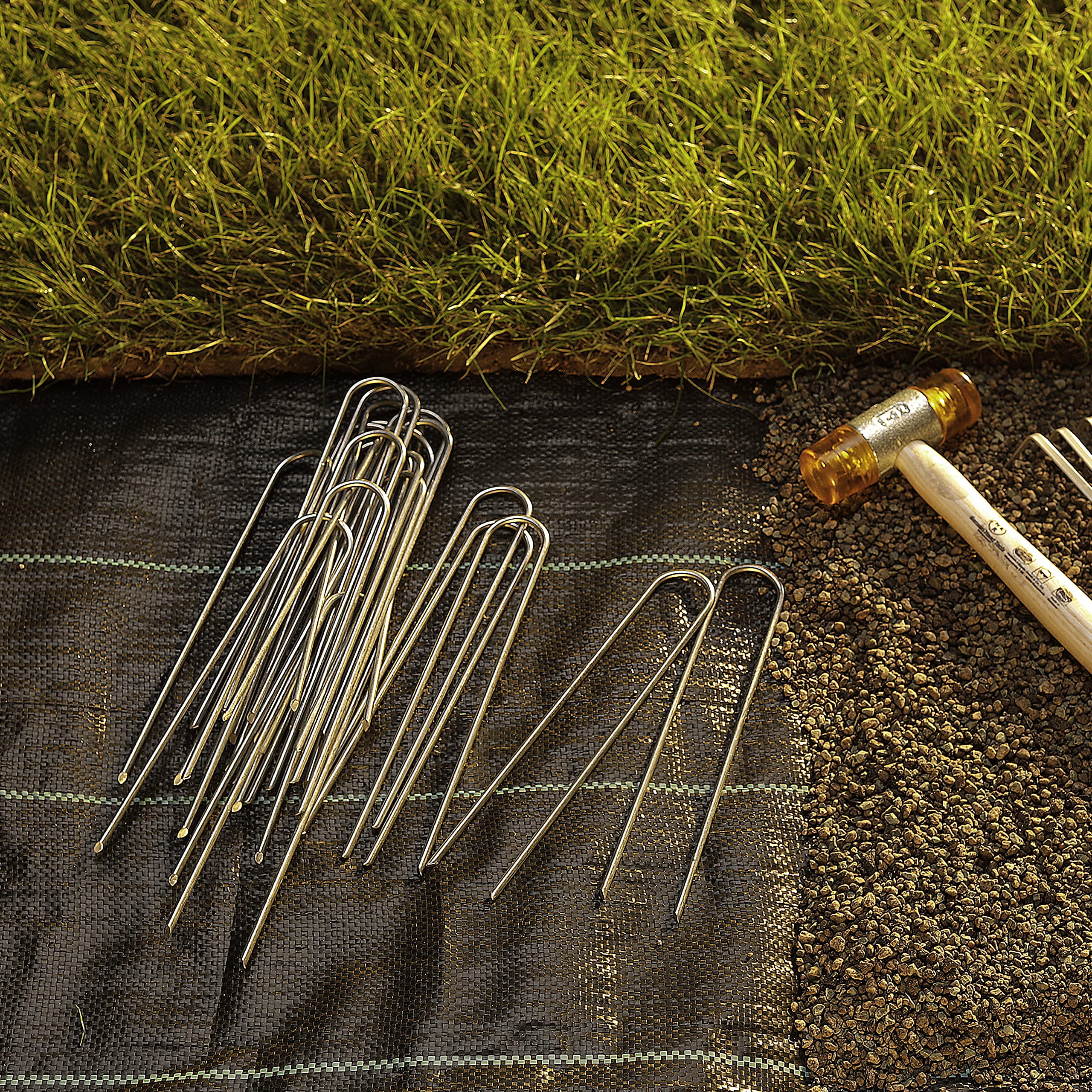 GardenMate bevelled end detail for easier soil penetration benefit