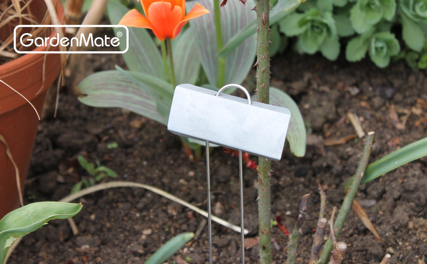 GardenMate label exposed to elements showing weatherproof durability benefit