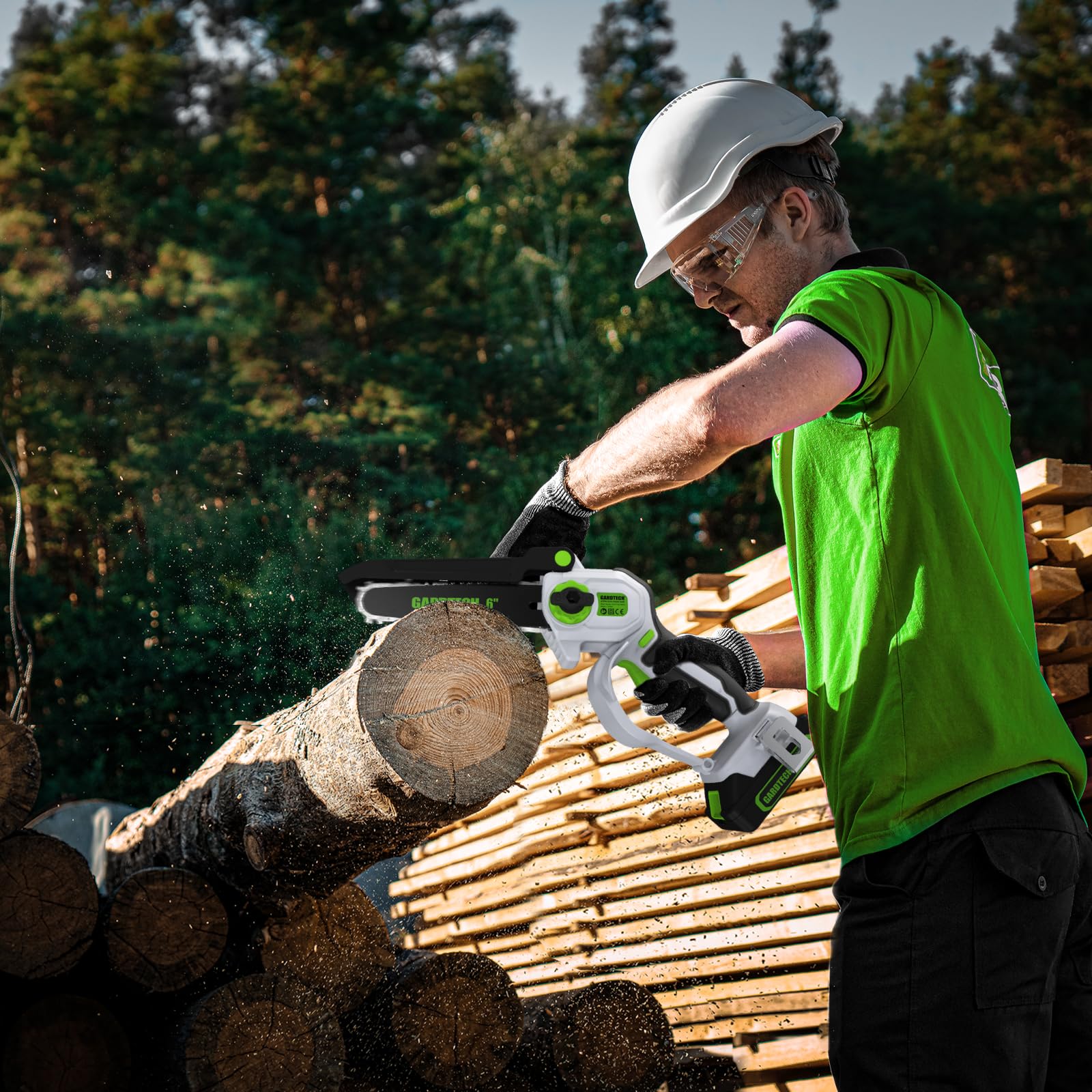 Gardtech cutting a branch in action showing fast clean cuts for yard tasks benefit