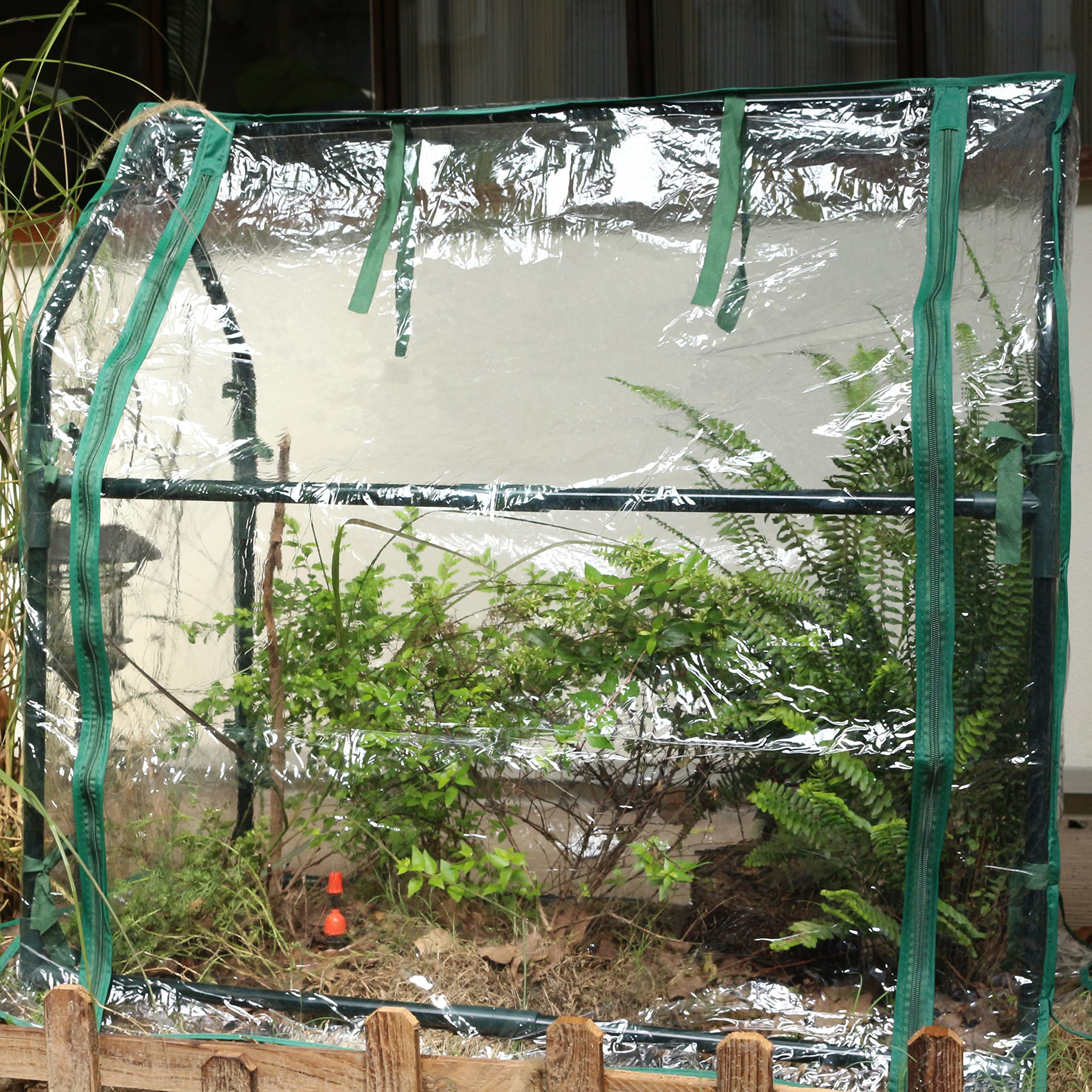Gardzen greenhouse on a balcony demonstrating urban gardening benefits