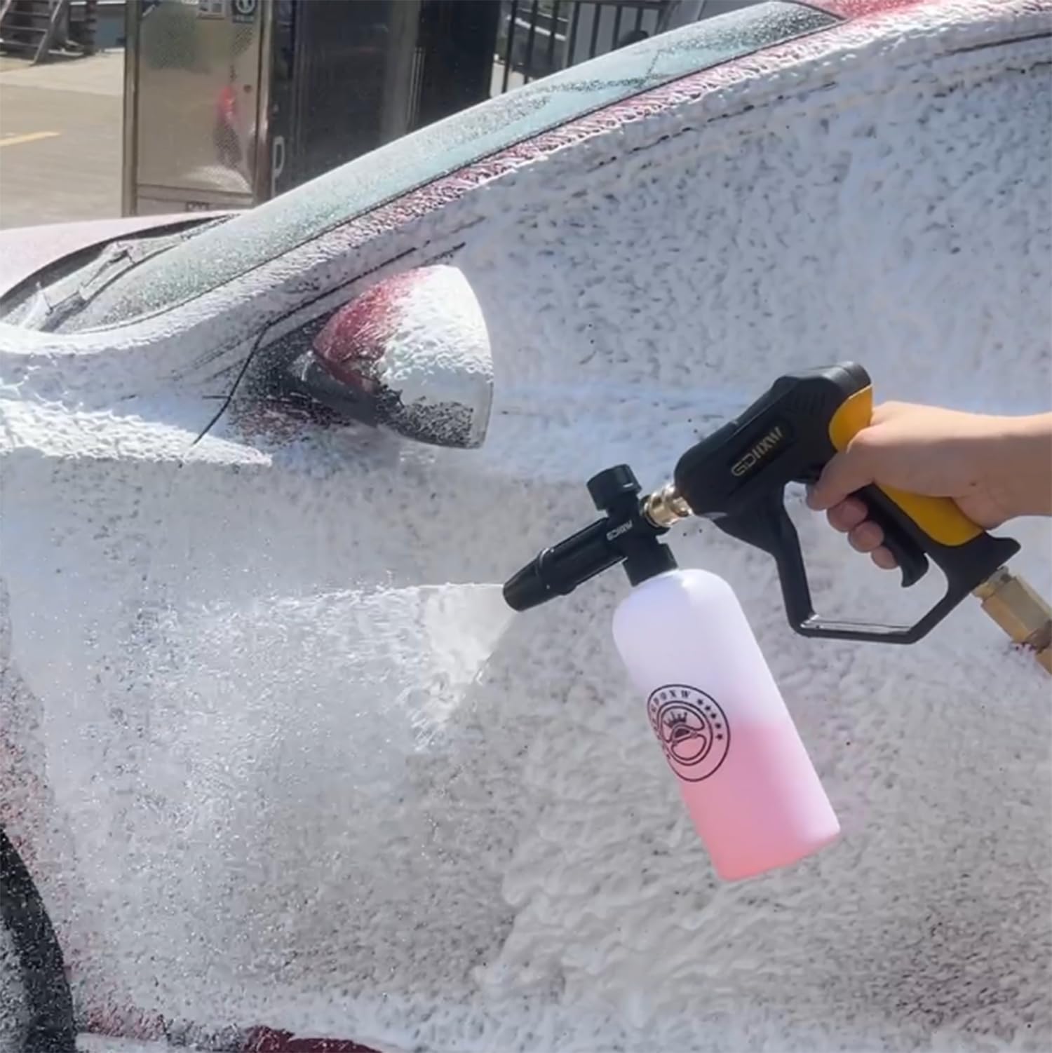 GDHXW in use washing a car showing foam coverage and efficient cleaning