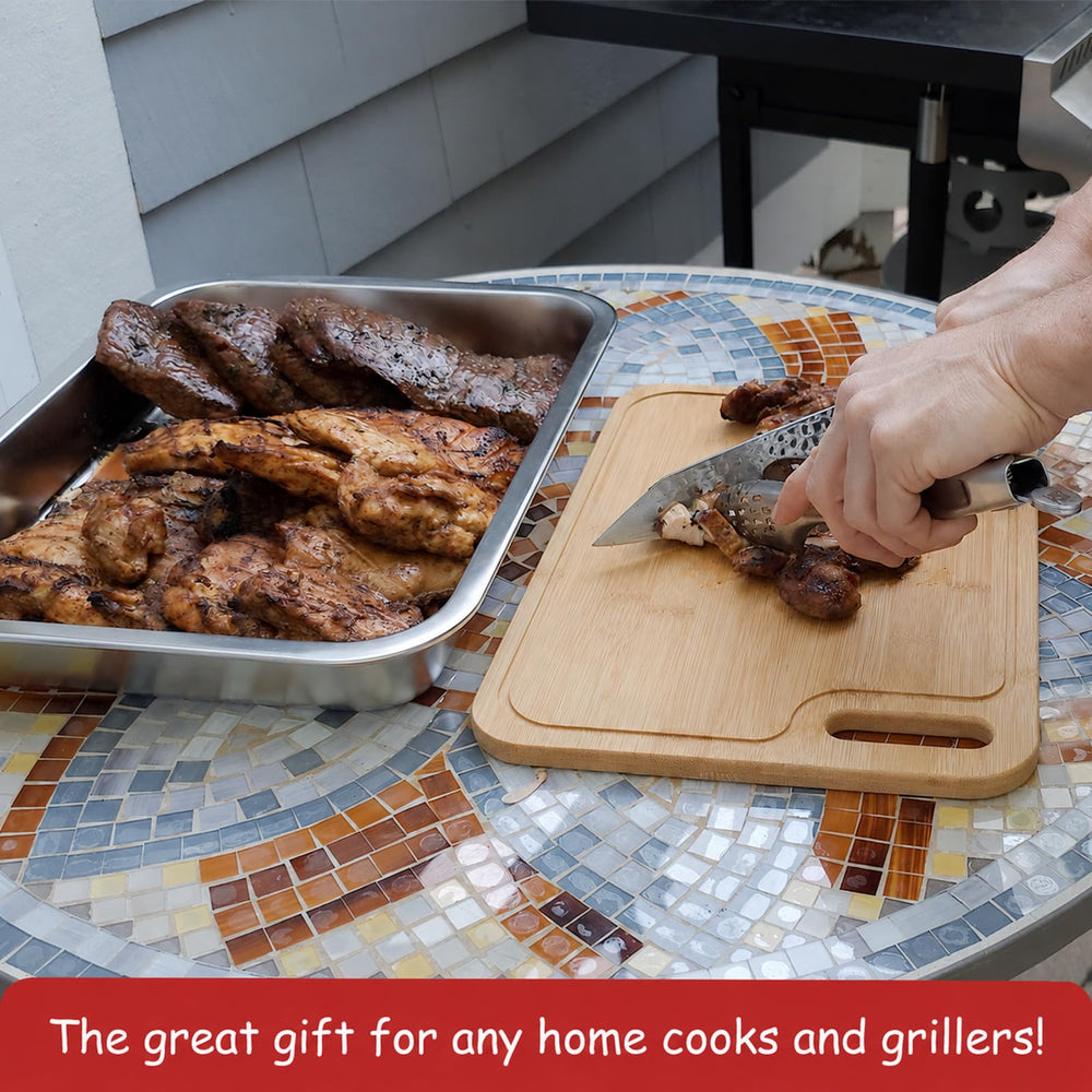 Geesta lid sealed on tray protecting food from bugs and keeping heat
