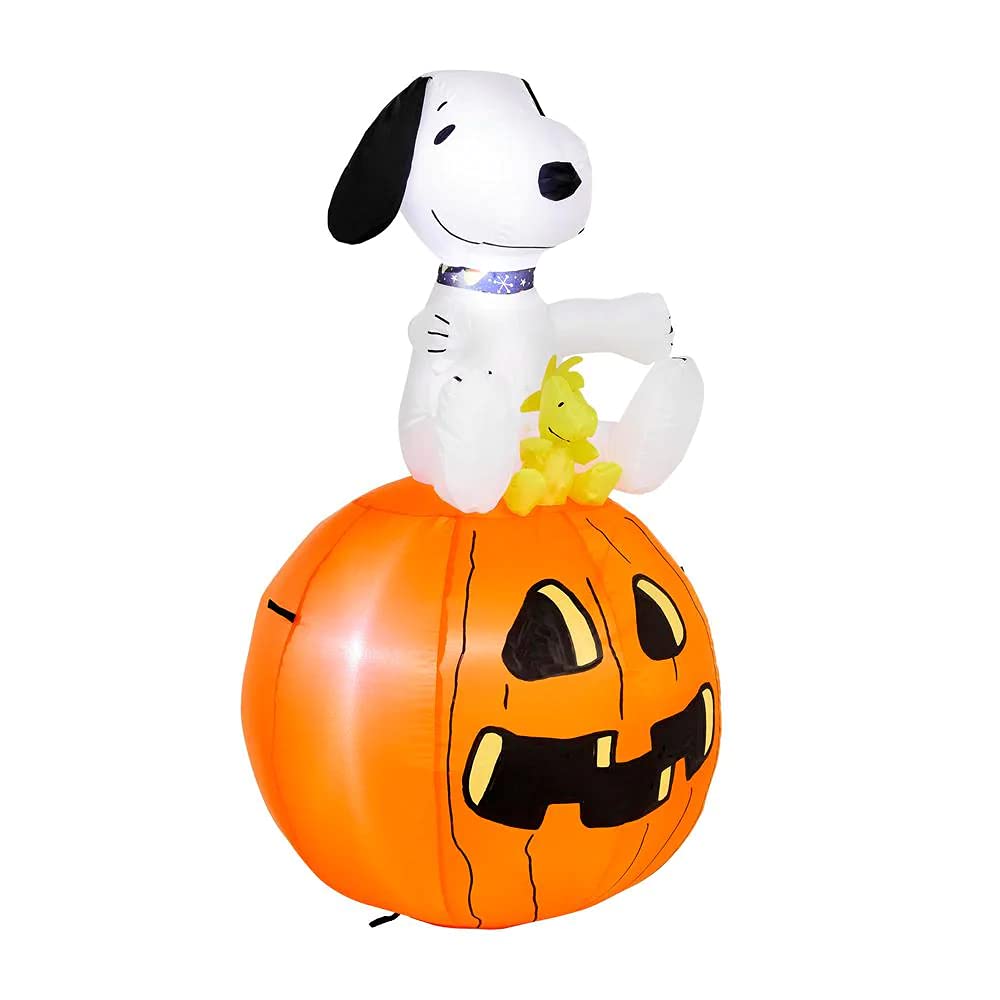Gemmy Snoopy with Woodstock front view showing cheerful characters and easy setup benefit