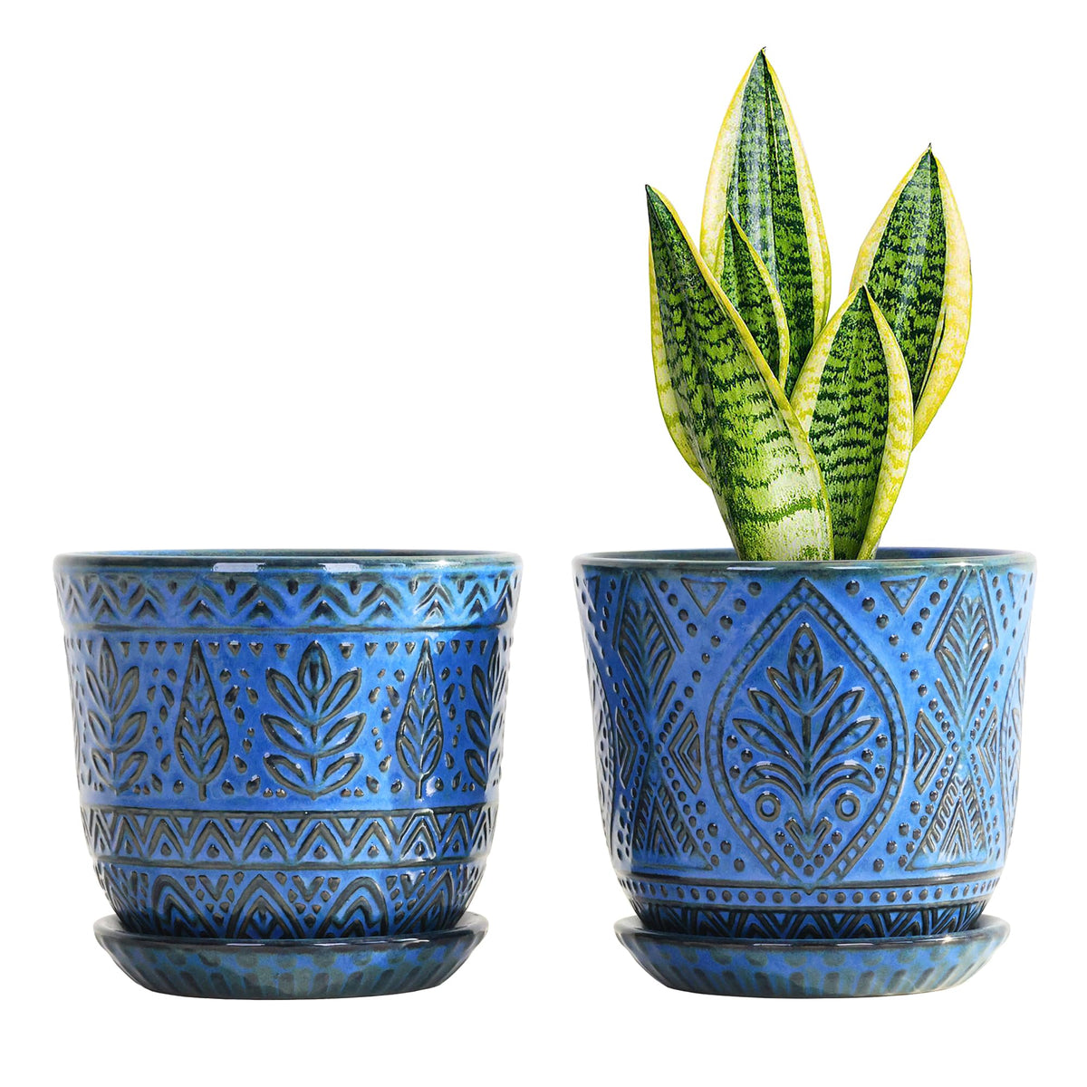 Gepege front view of two blue ceramic pots showing stylish shape and cleanup benefit