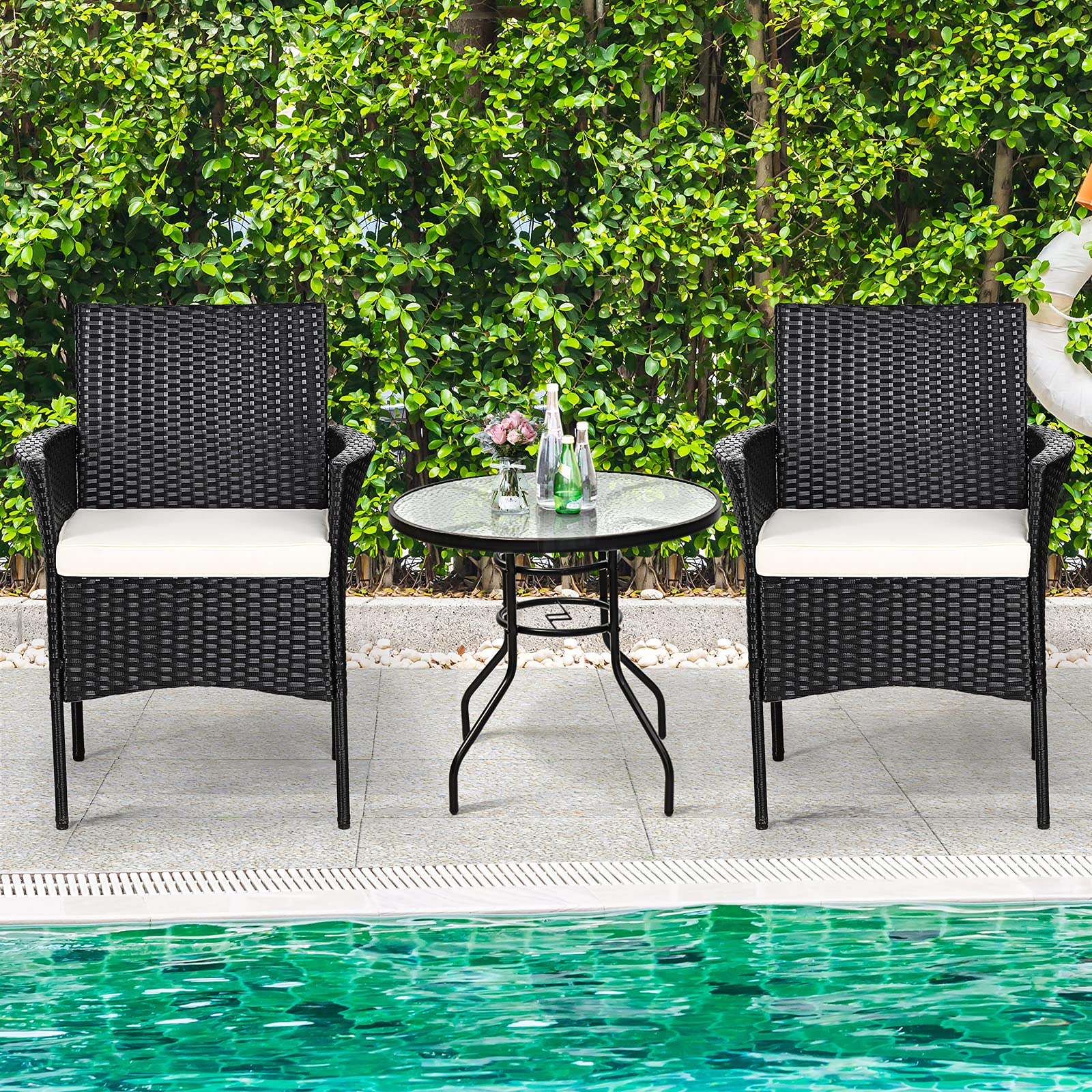 GIANTEX cushion closeup showing soft removable foam padding for comfortable seating