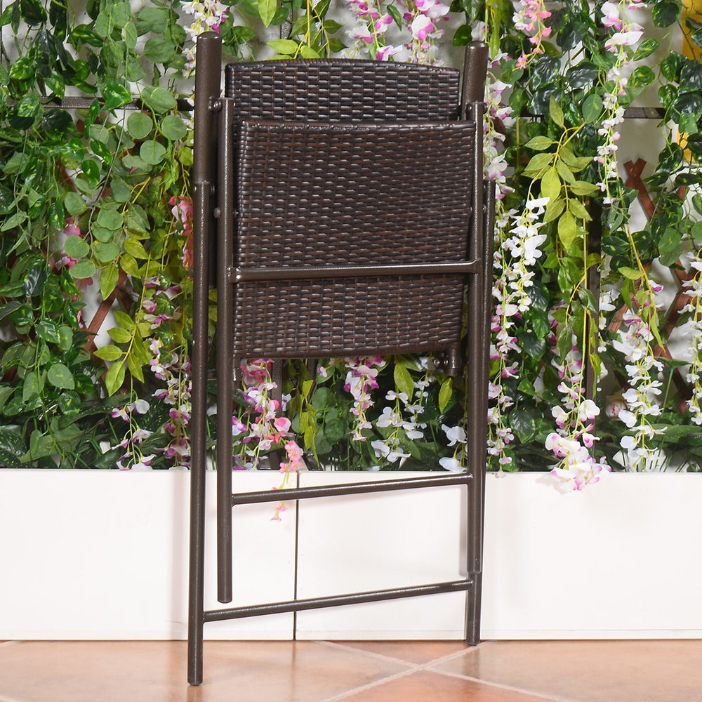 GIANTEX footrest and steel leg detail for stable seating