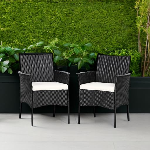 GIANTEX chairs beside dining table illustrating use as outdoor dining seating