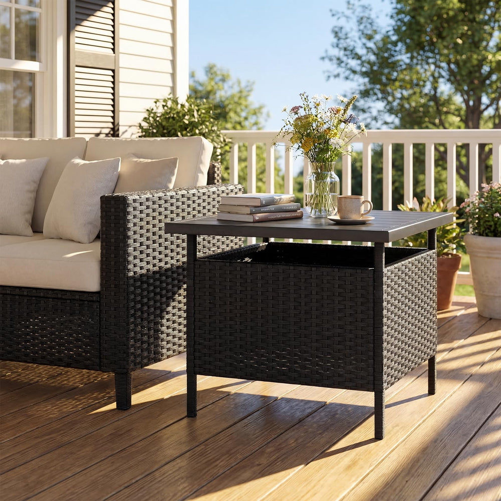 GIANTEX rattan weave detail highlighting weather-resistant texture