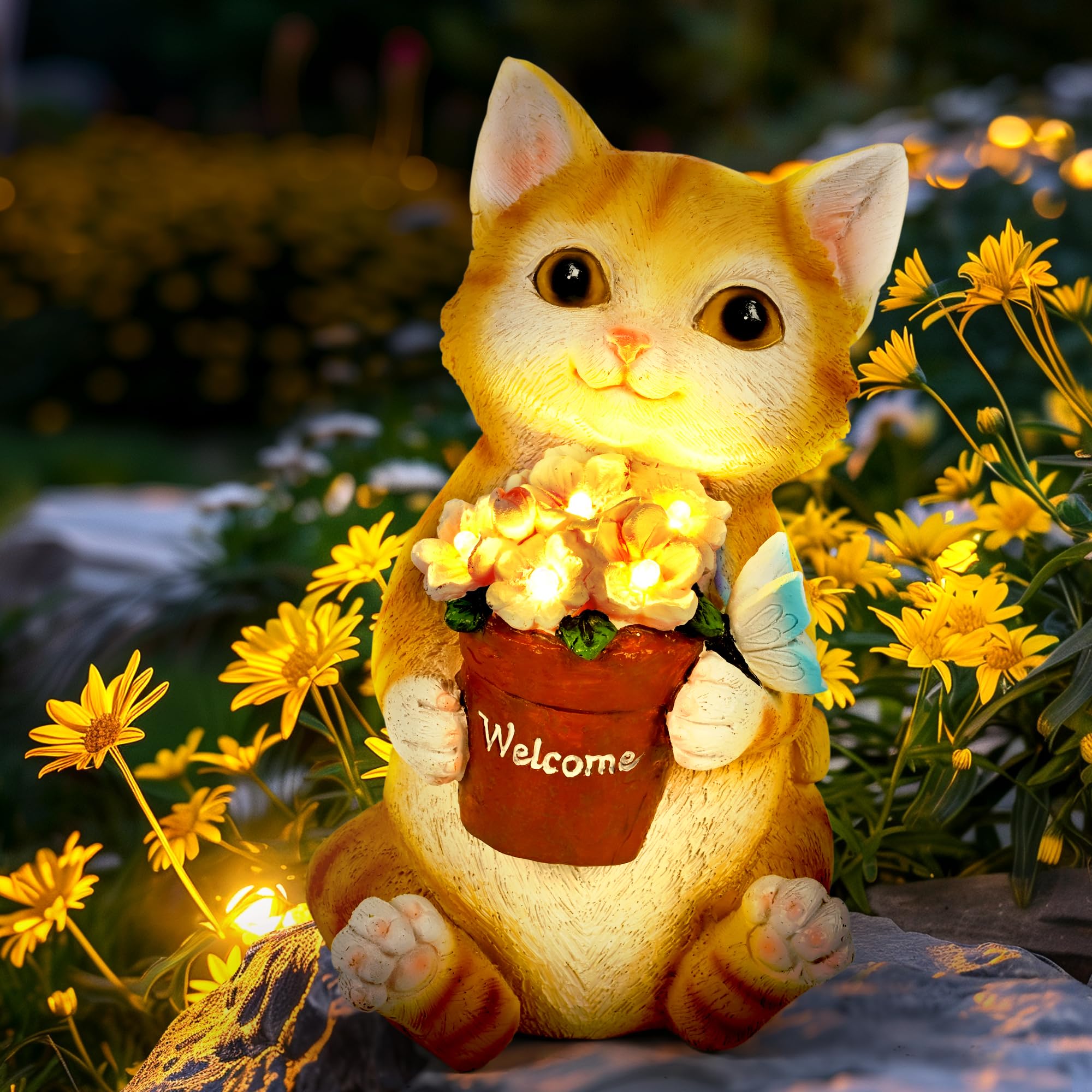 GIGALUMI front view of cat statue showing playful design and curb appeal
