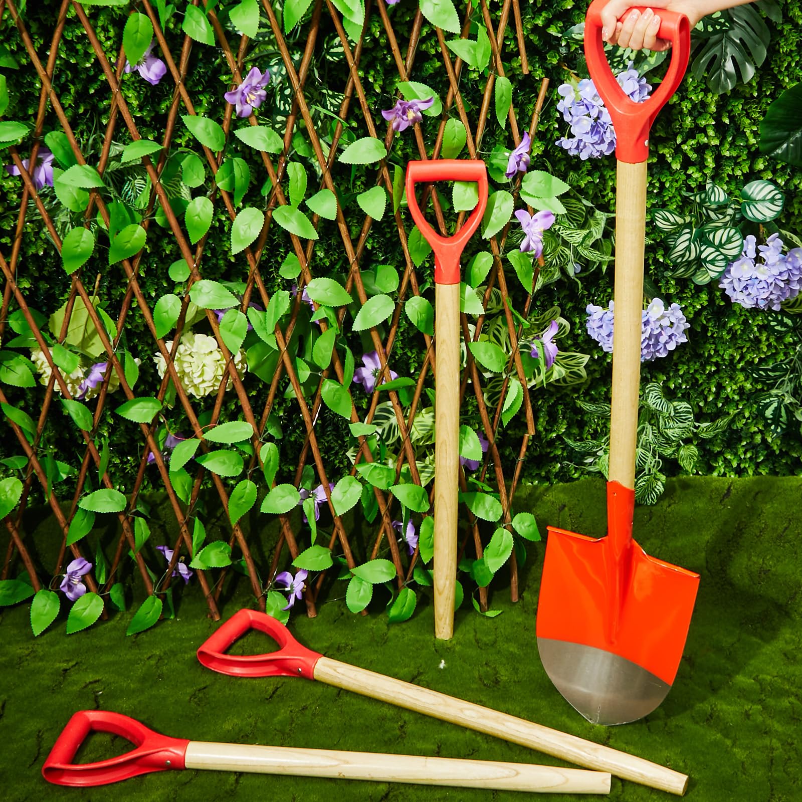 Gisafai handles with garden tools in a yard showing ready replacements