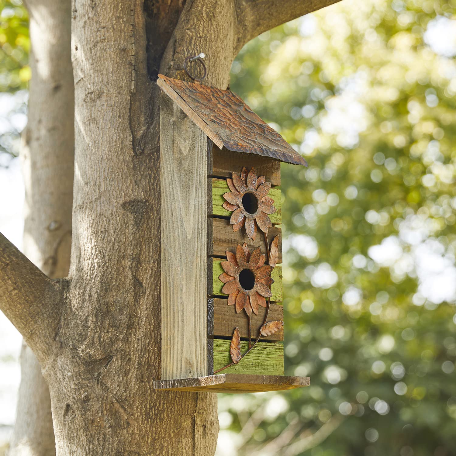Glitzhome bird house close-up of 3D metal flowers adding visual interest