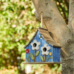 Glitzhome closeup of 3D flowers emphasizes decorative detail and visual appeal