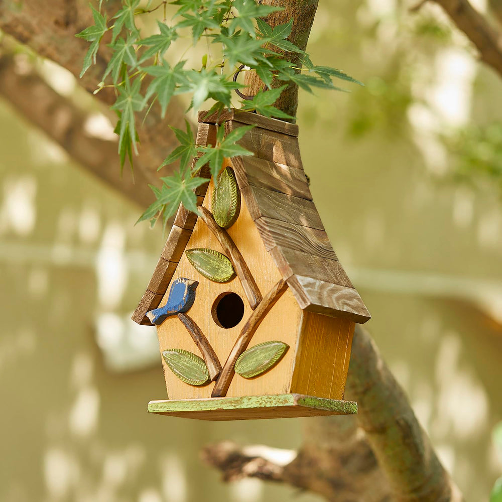 Glitzhome entrance hole and perch detail providing easy bird access