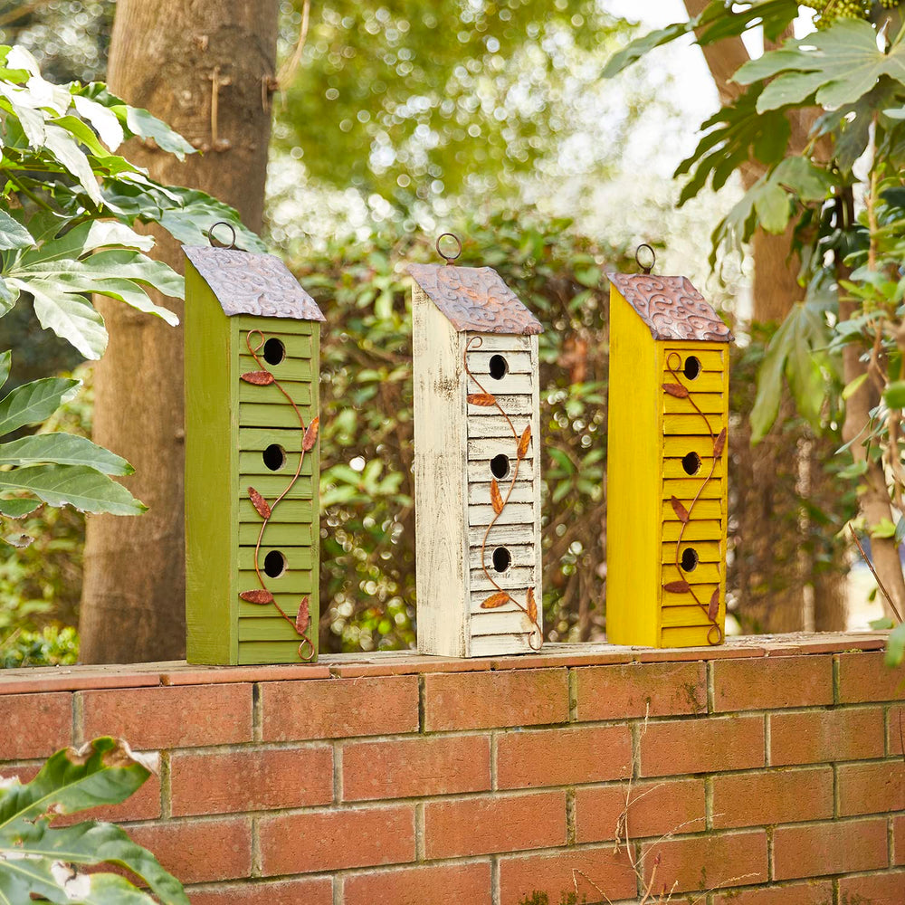 Glitzhome porch decor styling showing decorative impact and garden coordination