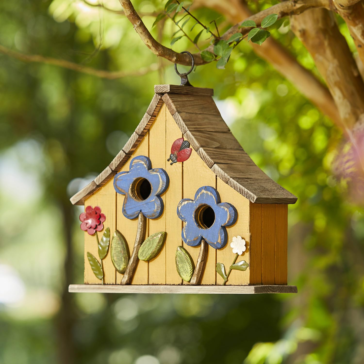 Glitzhome side detail with 3D flowers highlighting decorative floral accents