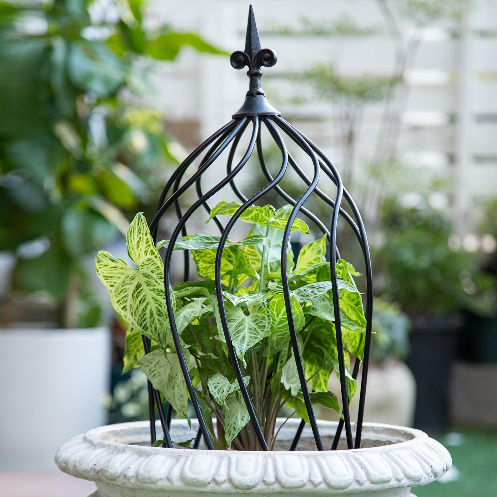 GOOOXIM texture and finish of wrought iron illustrating weather-resistant surface