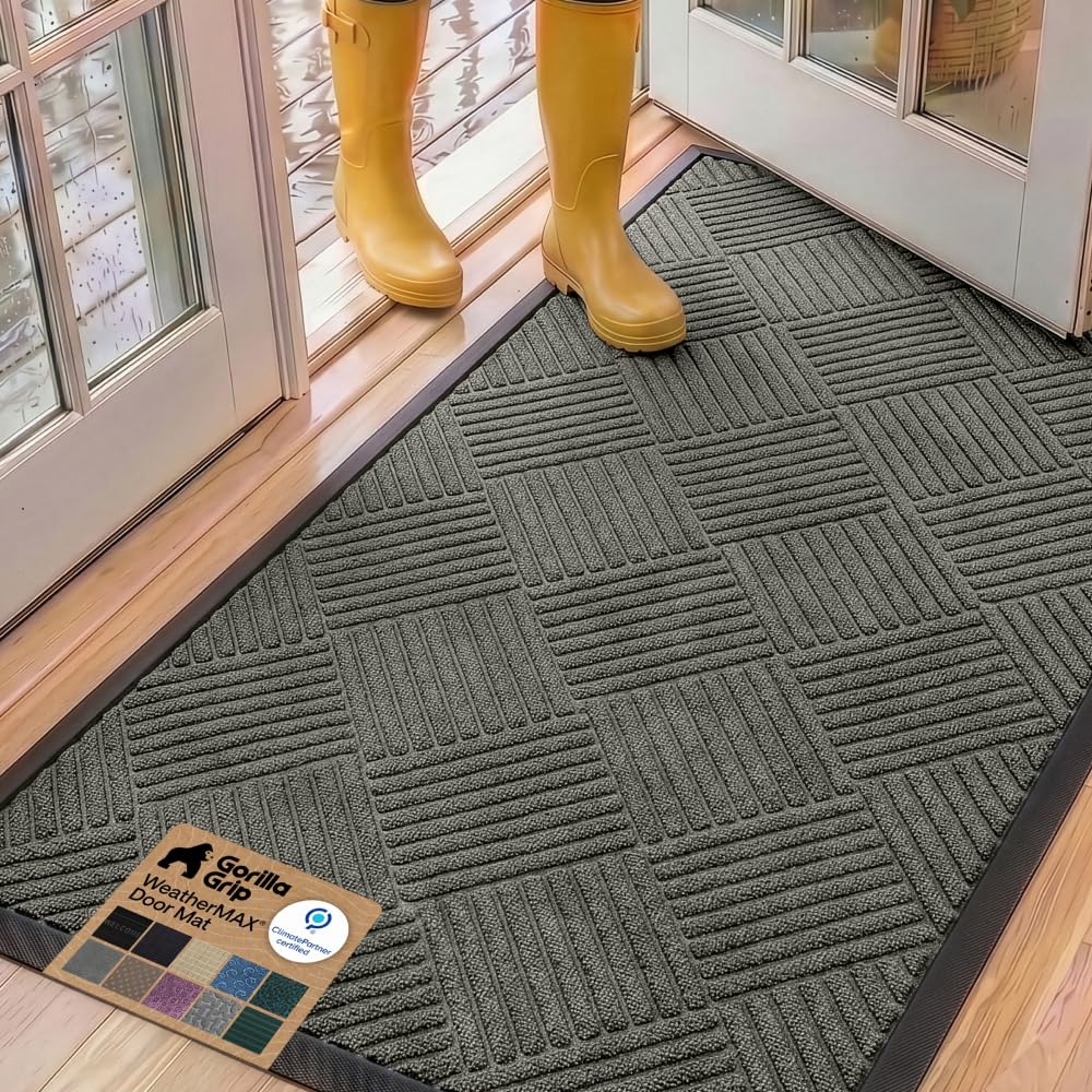 GORILLA GRIP front view showing full 60x24 doormat and design benefit
