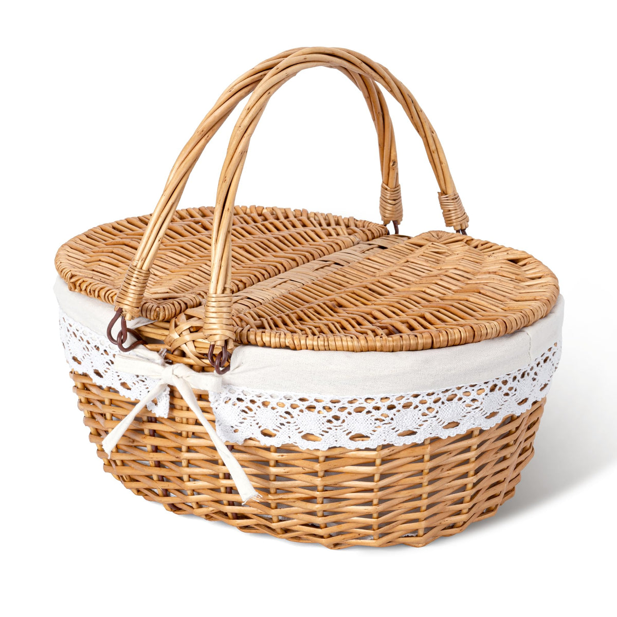 GRANNY SAYS front view of basket with lid closed, showcases vintage style and portability