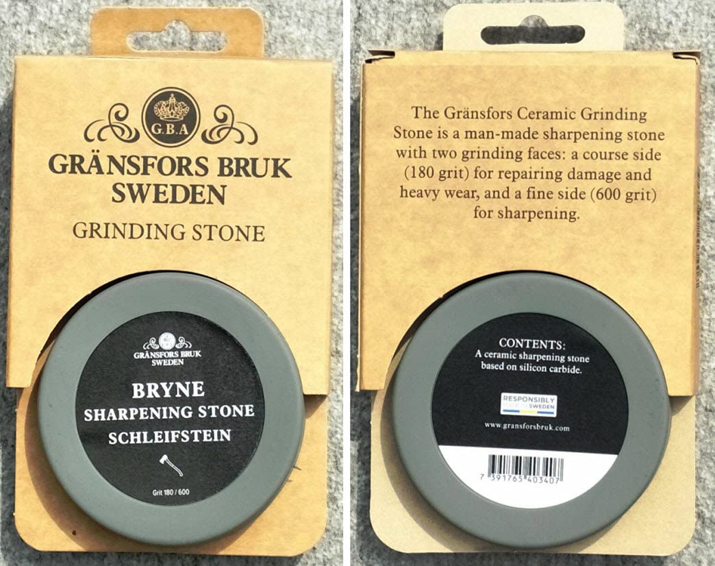 Gränsfors Bruk grinding stone bevel and rubber case providing chip protection and grip