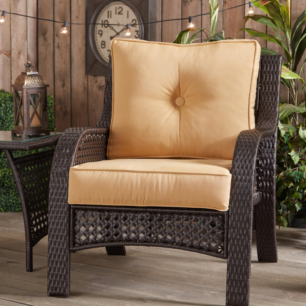 Greendale Home Fashions close-up of seat cushion cord trim highlighting tailored look and durability