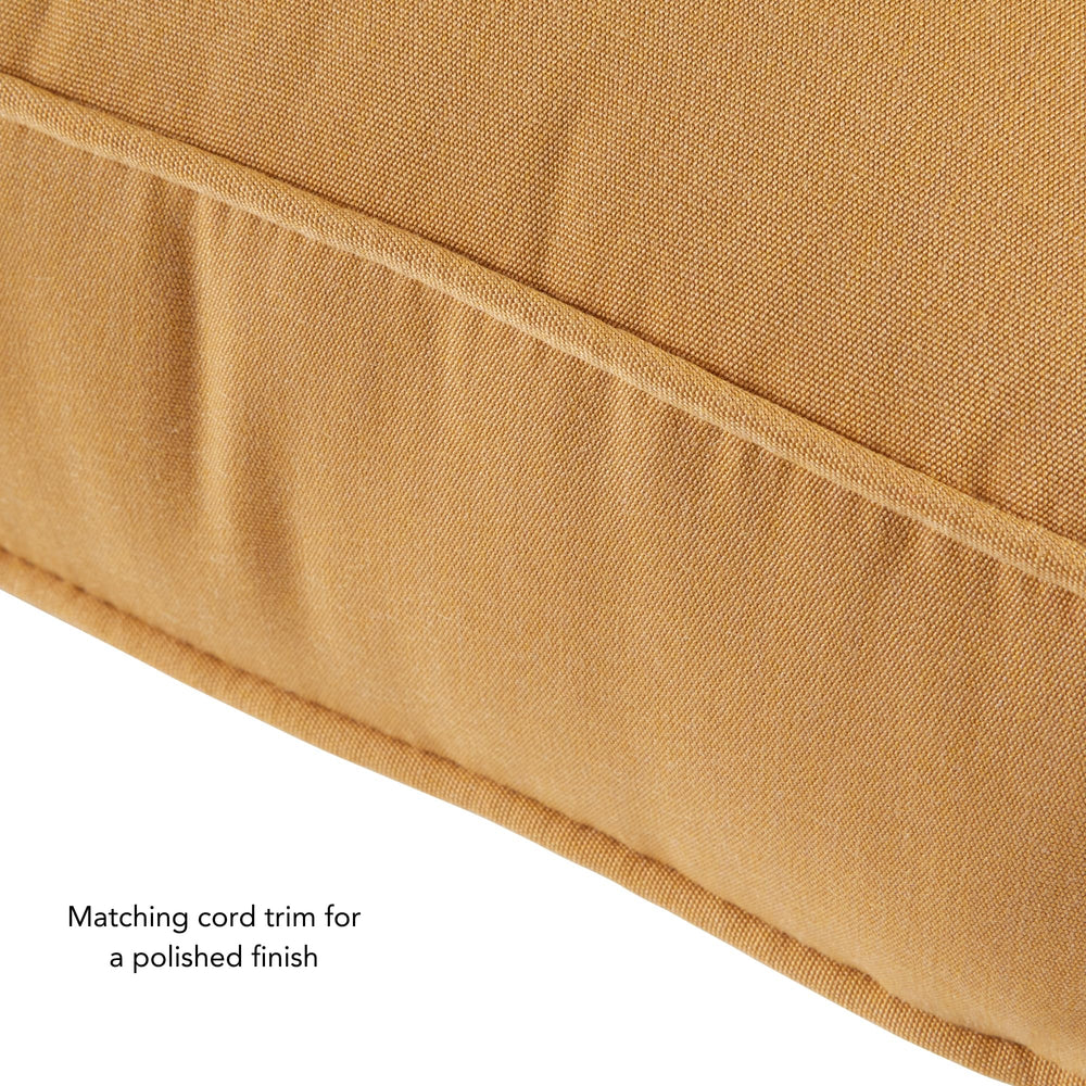 Greendale Home Fashions close detail of zipper and ties for convenient care and secure placement