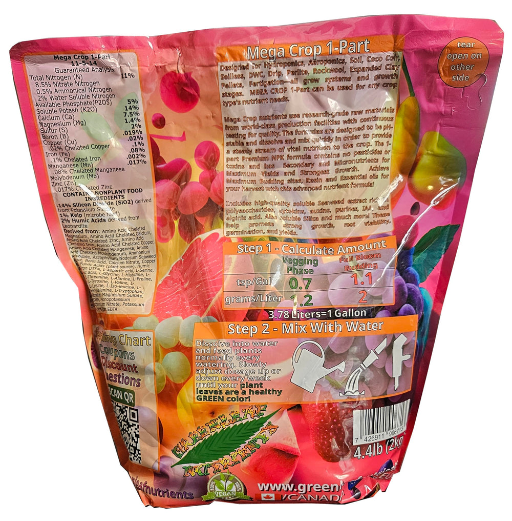 Close-up of Mega Crop powder texture by Greenleaf for quick solubility