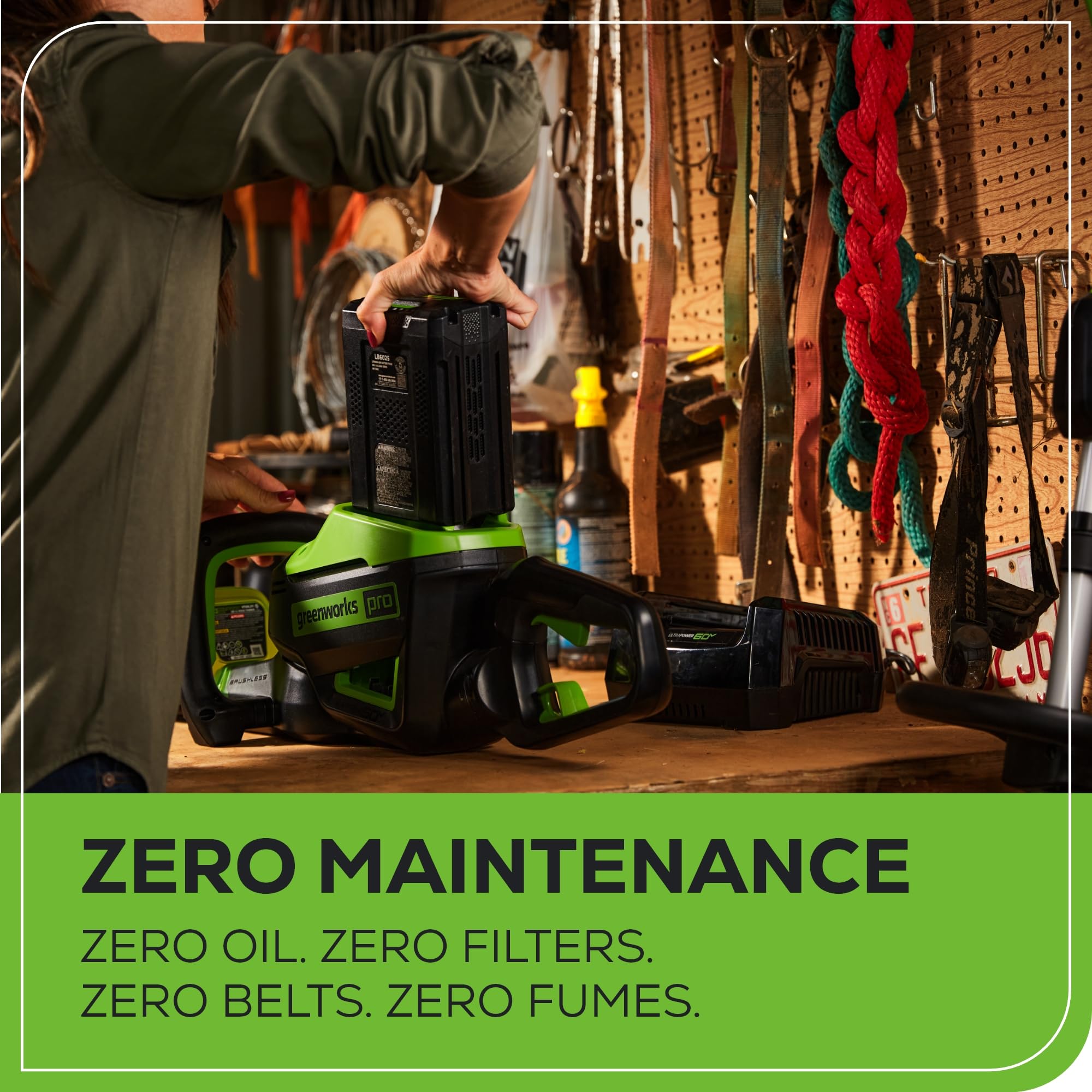 Greenworks 2.0Ah battery and rapid charger for fast recharge benefit
