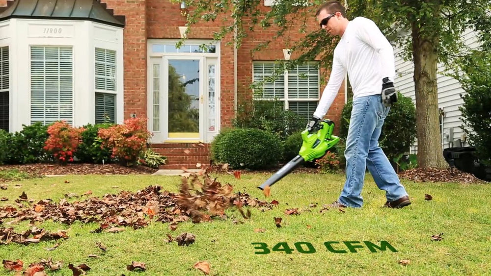 Greenworks unit with 4.0Ah battery installed for cordless runtime benefit