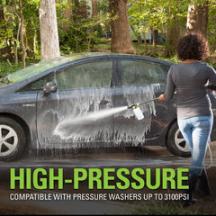 Greenworks applicator producing dense foam close-up to improve cling and cleaning benefit