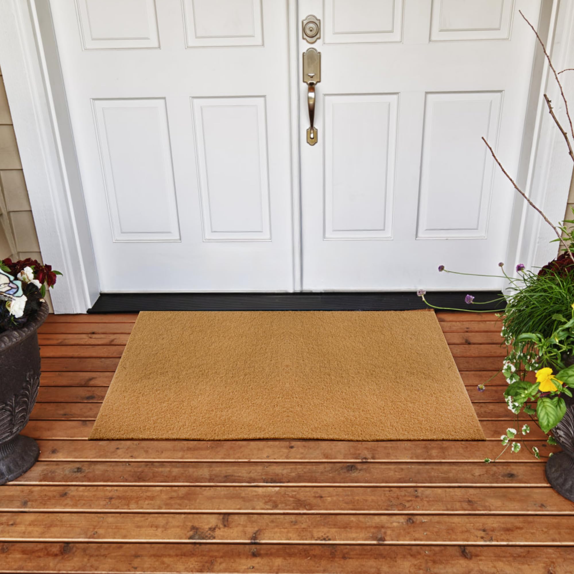 GRETJOB rubber backing detail offering non-slip stability benefit