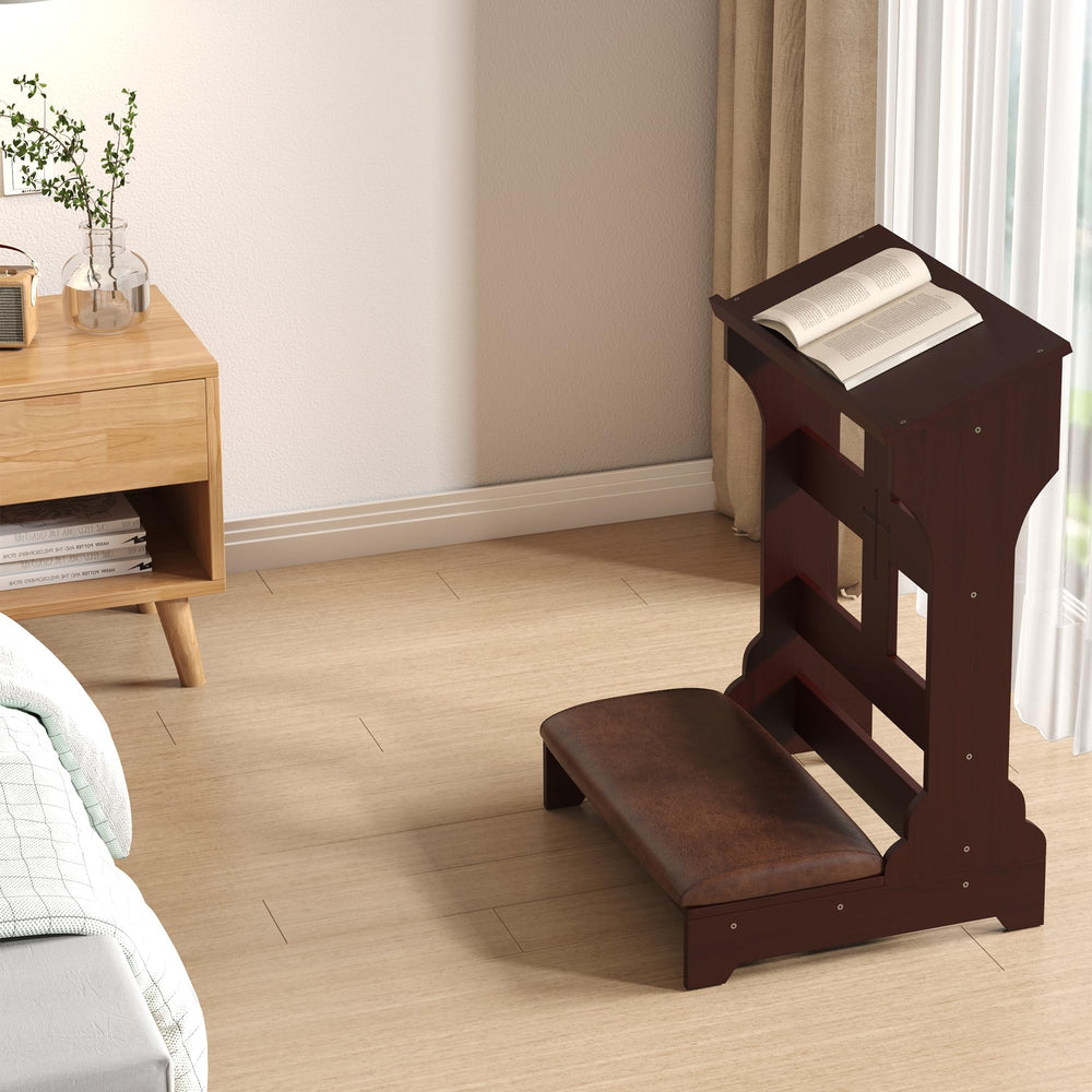 Gtouse bench in use with person kneeling showing improved comfort