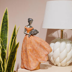 Guichifun close-up of leaf skirt veining highlighting handcrafted appearance
