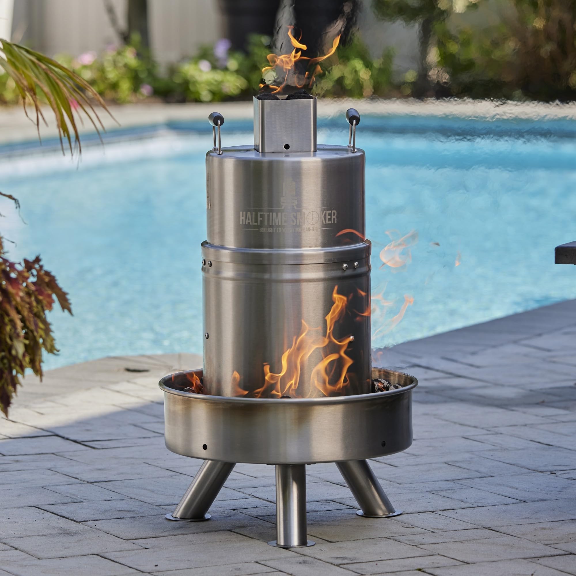 Halftime Smoker close-up smoke stack illustrating efficient airflow advantage