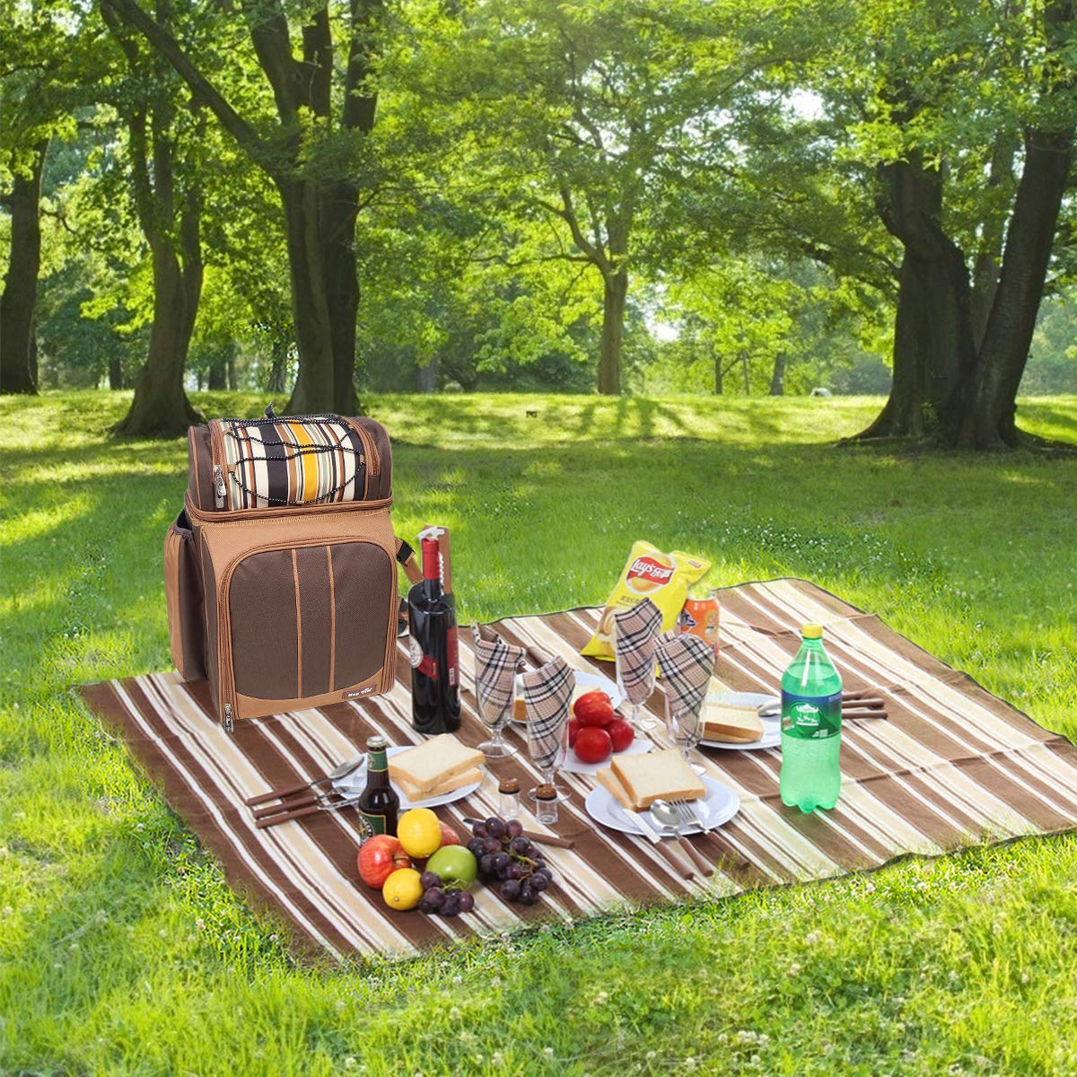 Hap Tim in use with couple at park showing easy transport and ready-to-eat picnic benefit