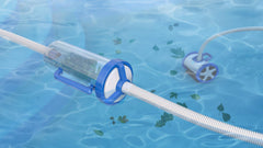 Hayward W530 mesh bag close-up demonstrating large-capacity debris capture and easy rinsing