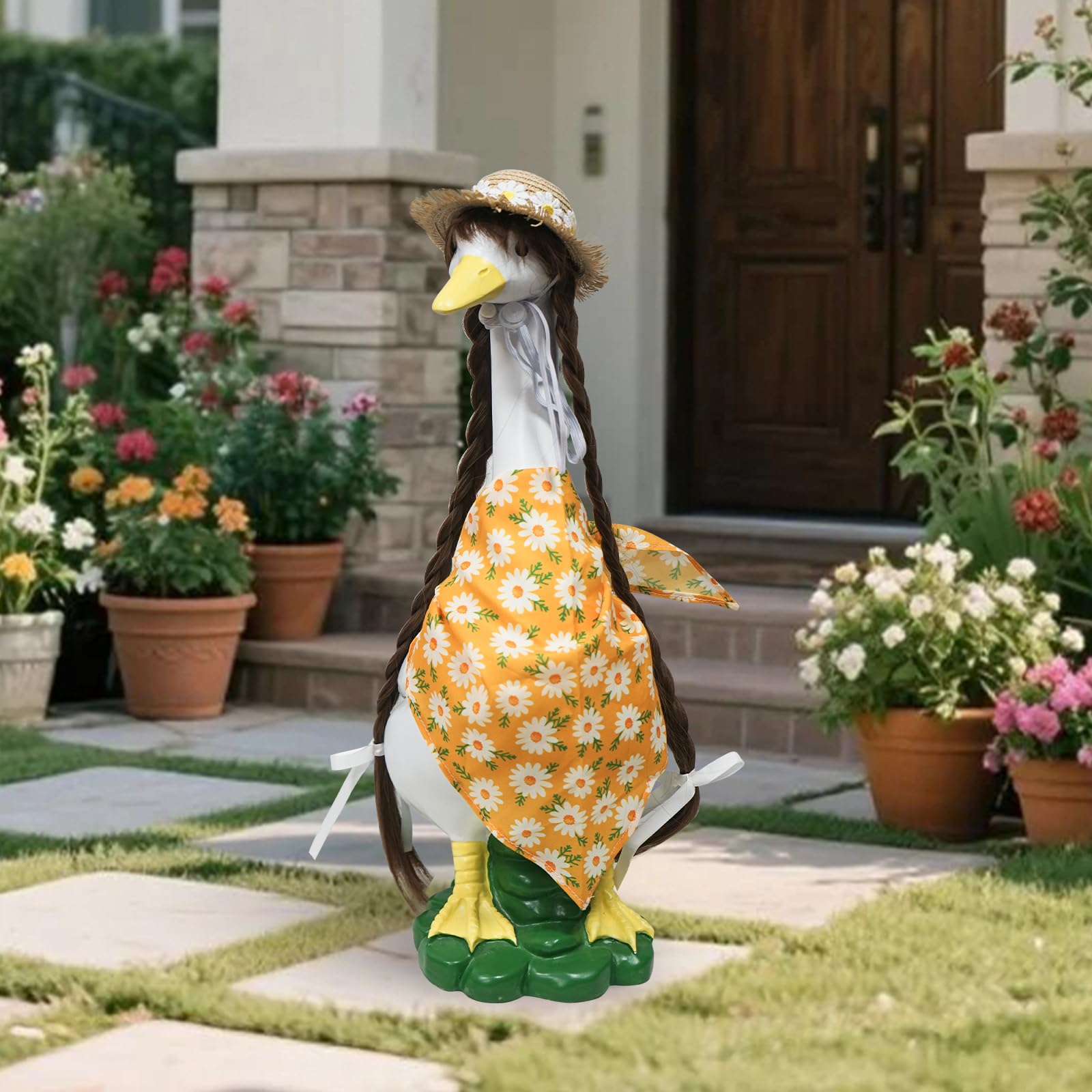 HDOOMN goose front view showing welcoming porch accent and cheerful style