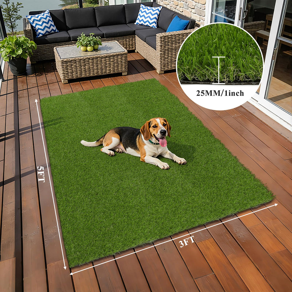 HEBE RUGS close-up of synthetic grass fibers highlighting lifelike texture and durability
