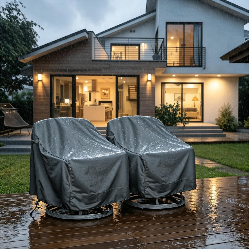 HI···YOUR COVER outdoor lifestyle shot protecting furniture and preserving appearance