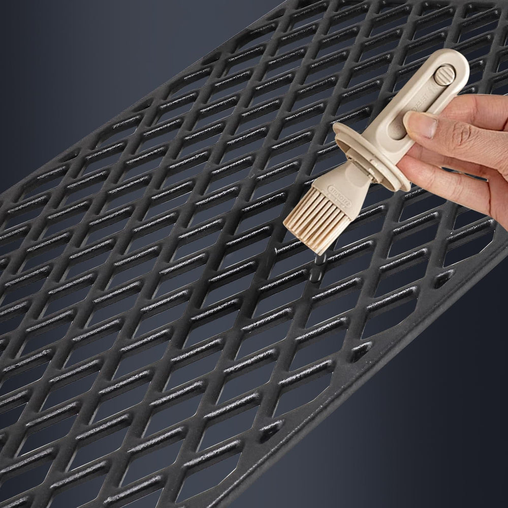 Hiorucet grates in a backyard grill producing strong sear marks